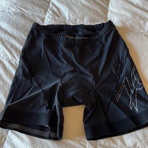 Zoot women’s triathlon shorts, size XL